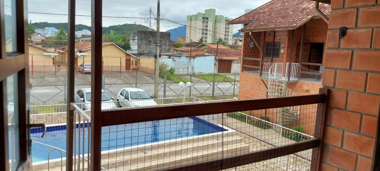 Chale Borasol Martim De Sa Piscina 600Mts Da Praia Appartement Caraguatatuba Buitenkant foto