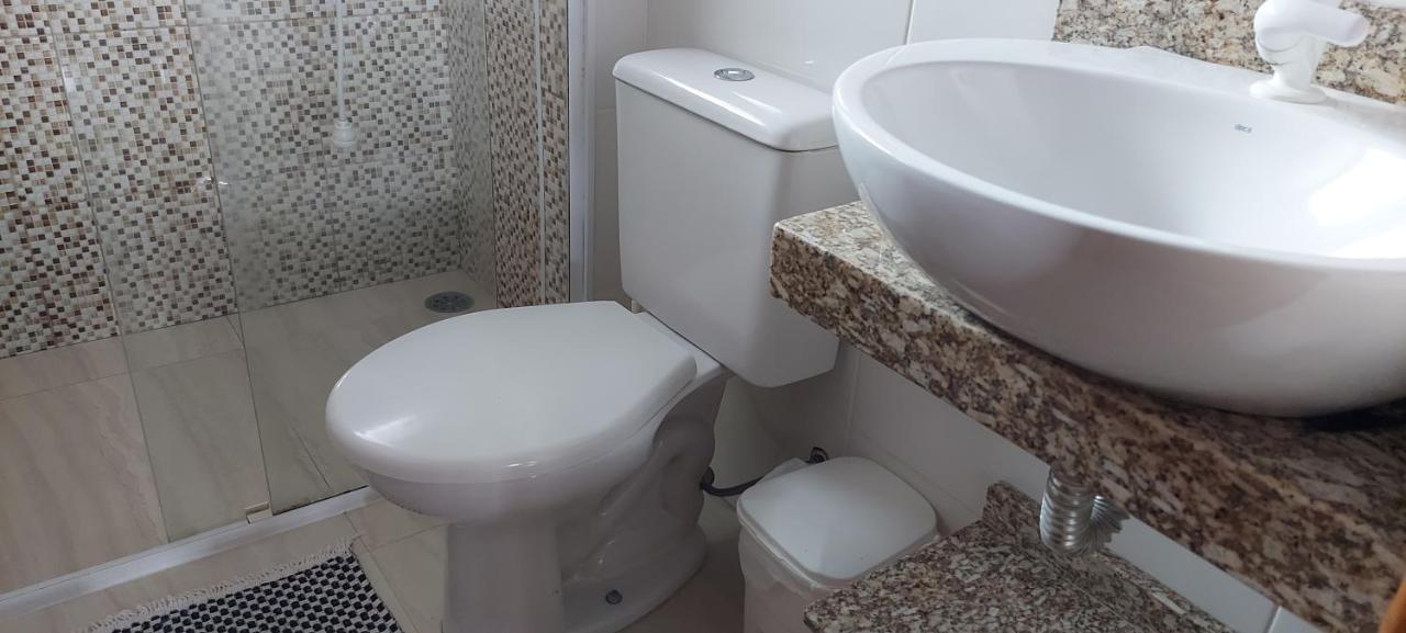 Chale Borasol Martim De Sa Piscina 600Mts Da Praia Appartement Caraguatatuba Buitenkant foto